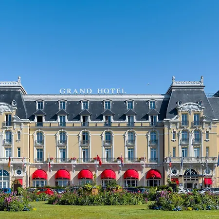 Aparthotel Résidence Goélia Panorama 3*